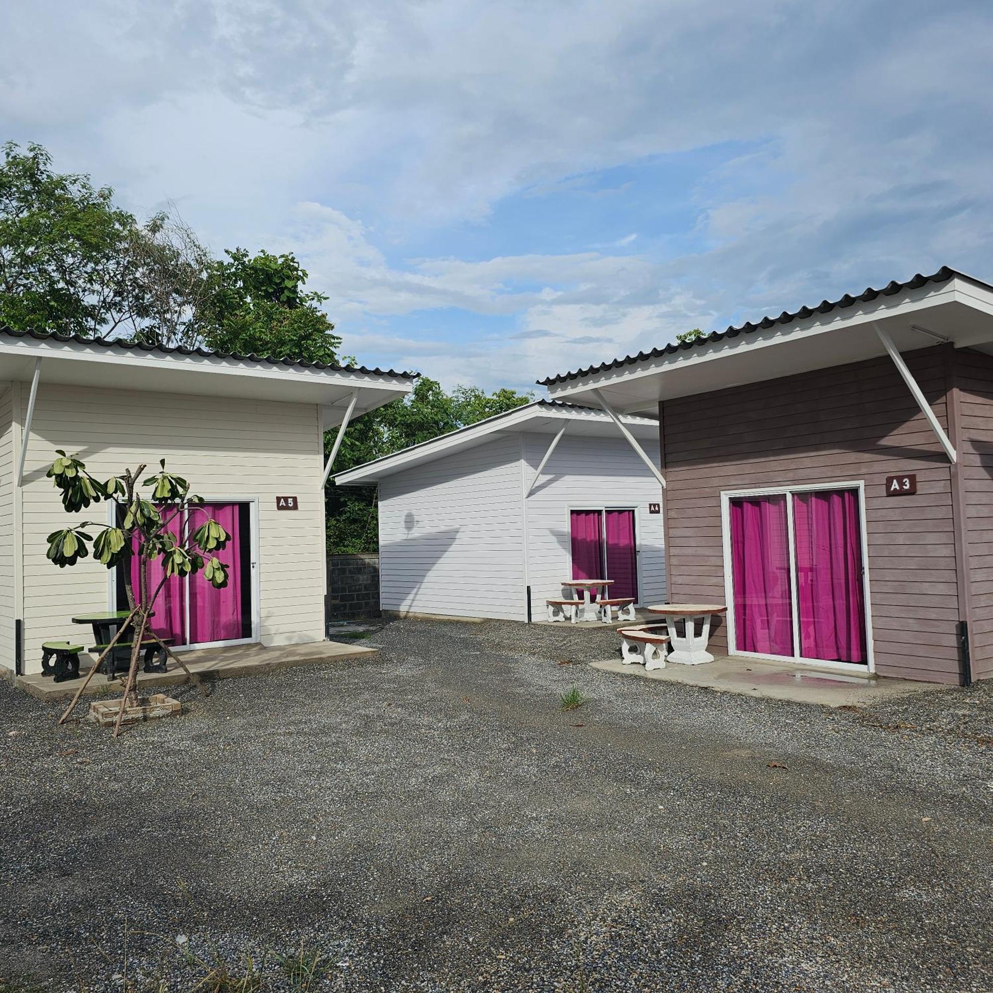 Bansuan Inthanon Resort -Classic House チョームトーン エクステリア 写真